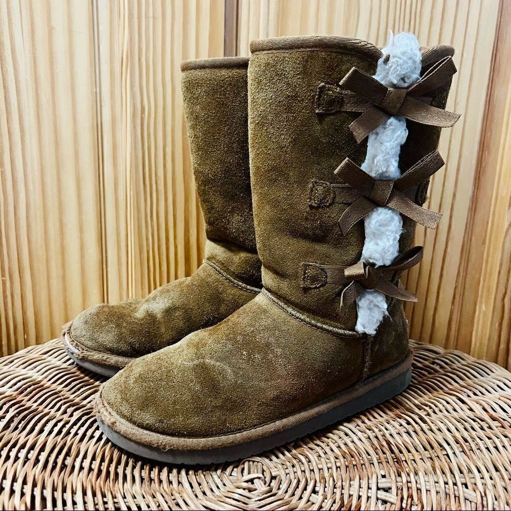 Koolaburra by Uggs brown suede leather with white trim side detail furry boot 4